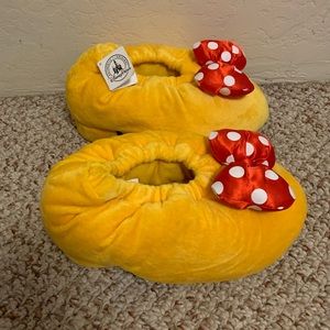Minnie Mouse slippers